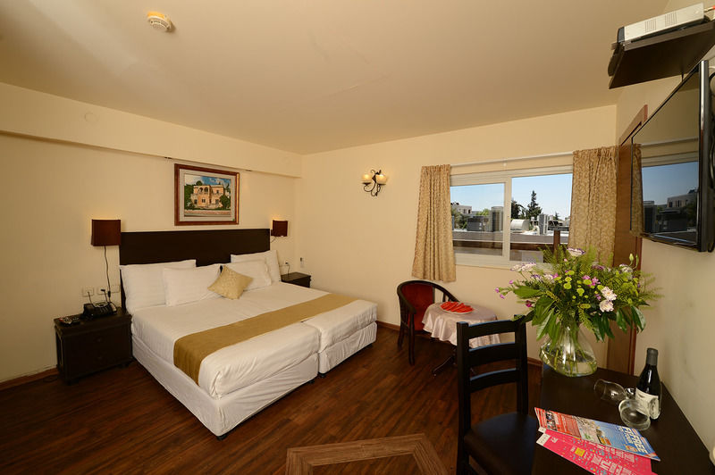 A Little House In Rechavia Hotel Yerusalem Bagian luar foto