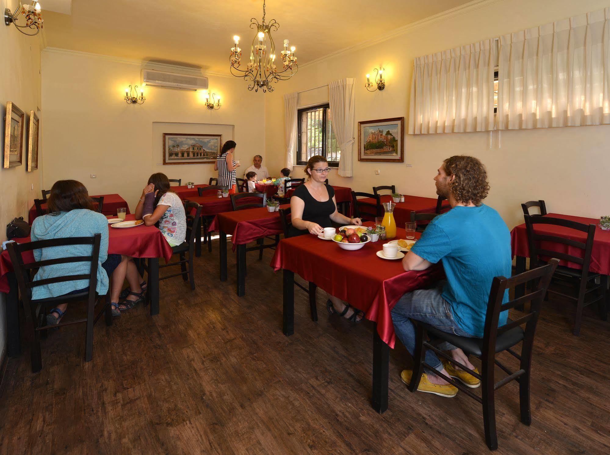 A Little House In Rechavia Hotel Yerusalem Bagian luar foto