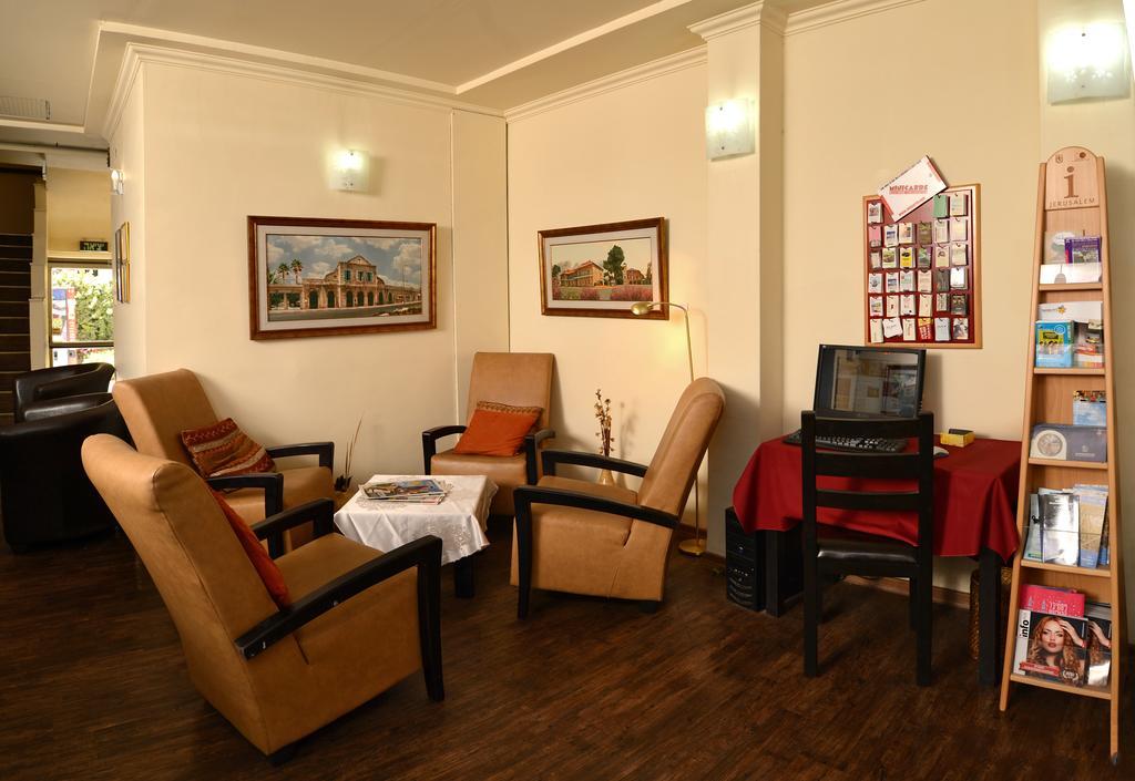 A Little House In Rechavia Hotel Yerusalem Bagian luar foto