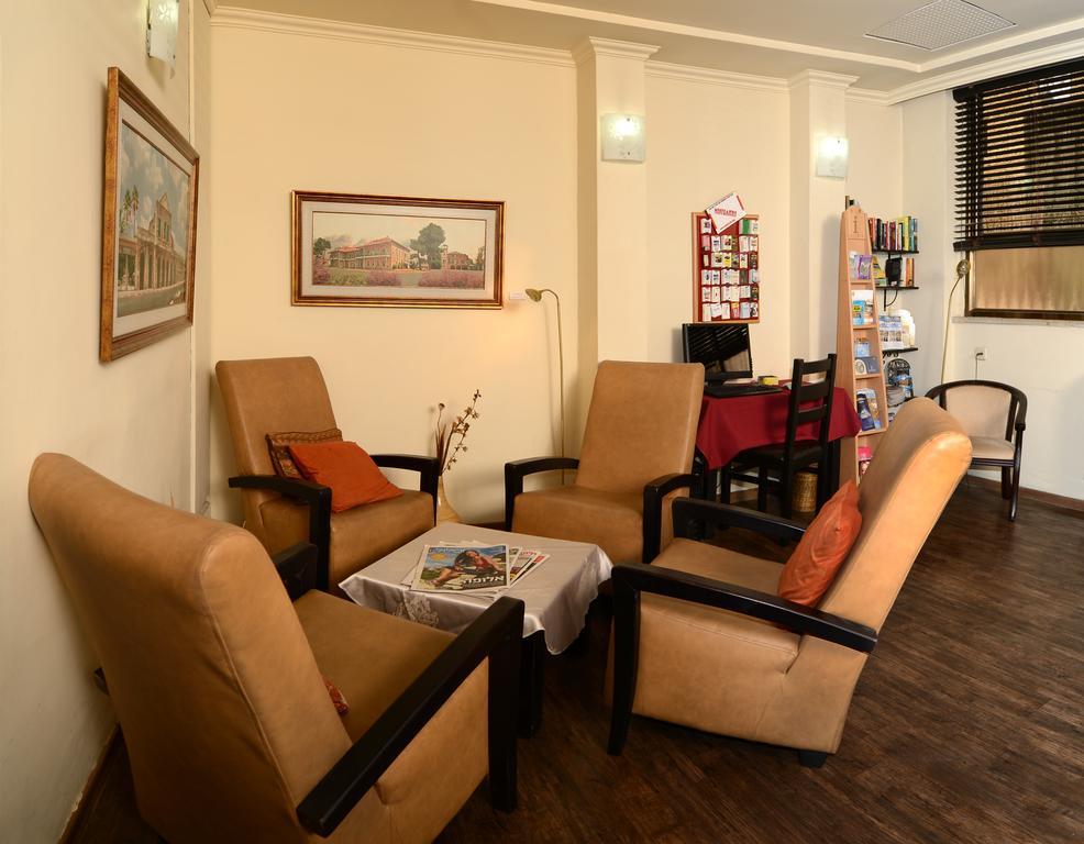 A Little House In Rechavia Hotel Yerusalem Bagian luar foto